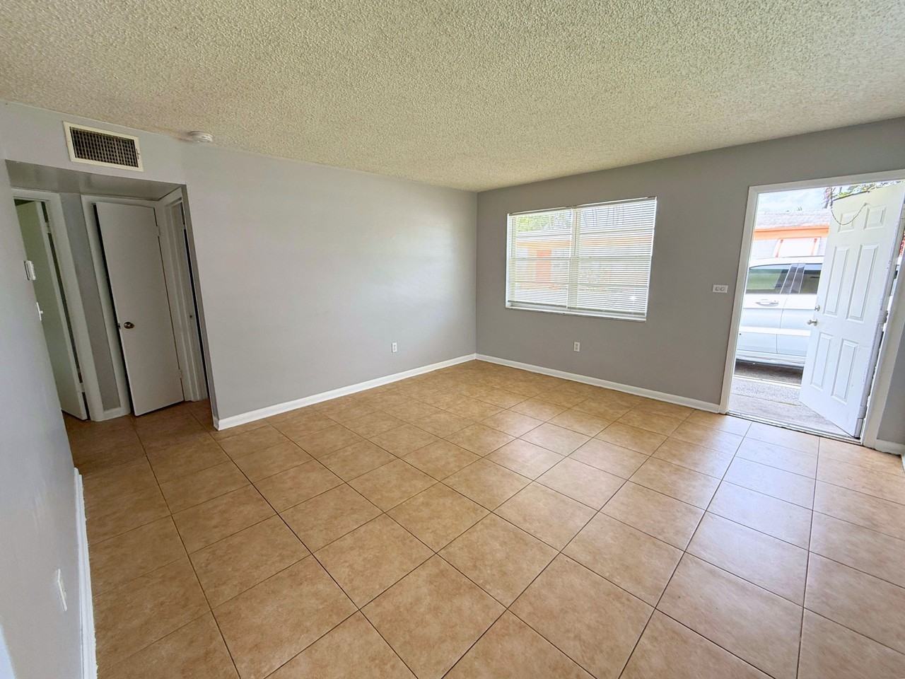 5634 Grant St #1 - Photo 5 of 18