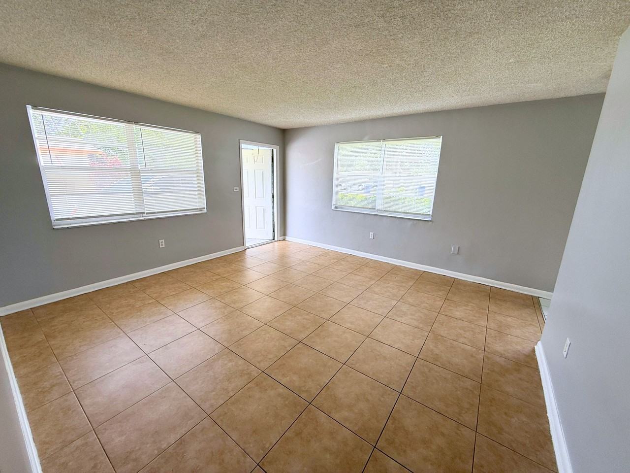 5634 Grant St #1 - Photo 6 of 18