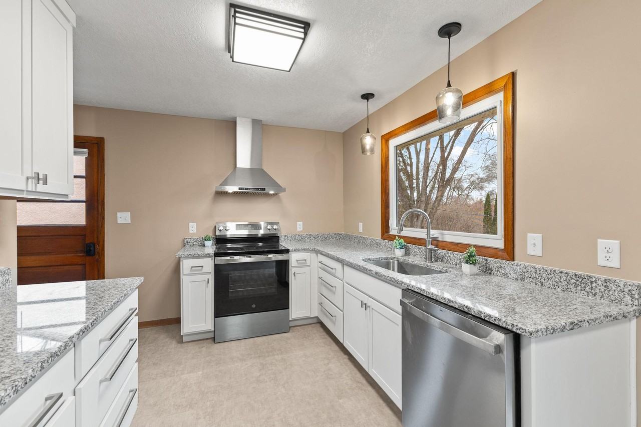 Highland Ave - Photo 2 of 16