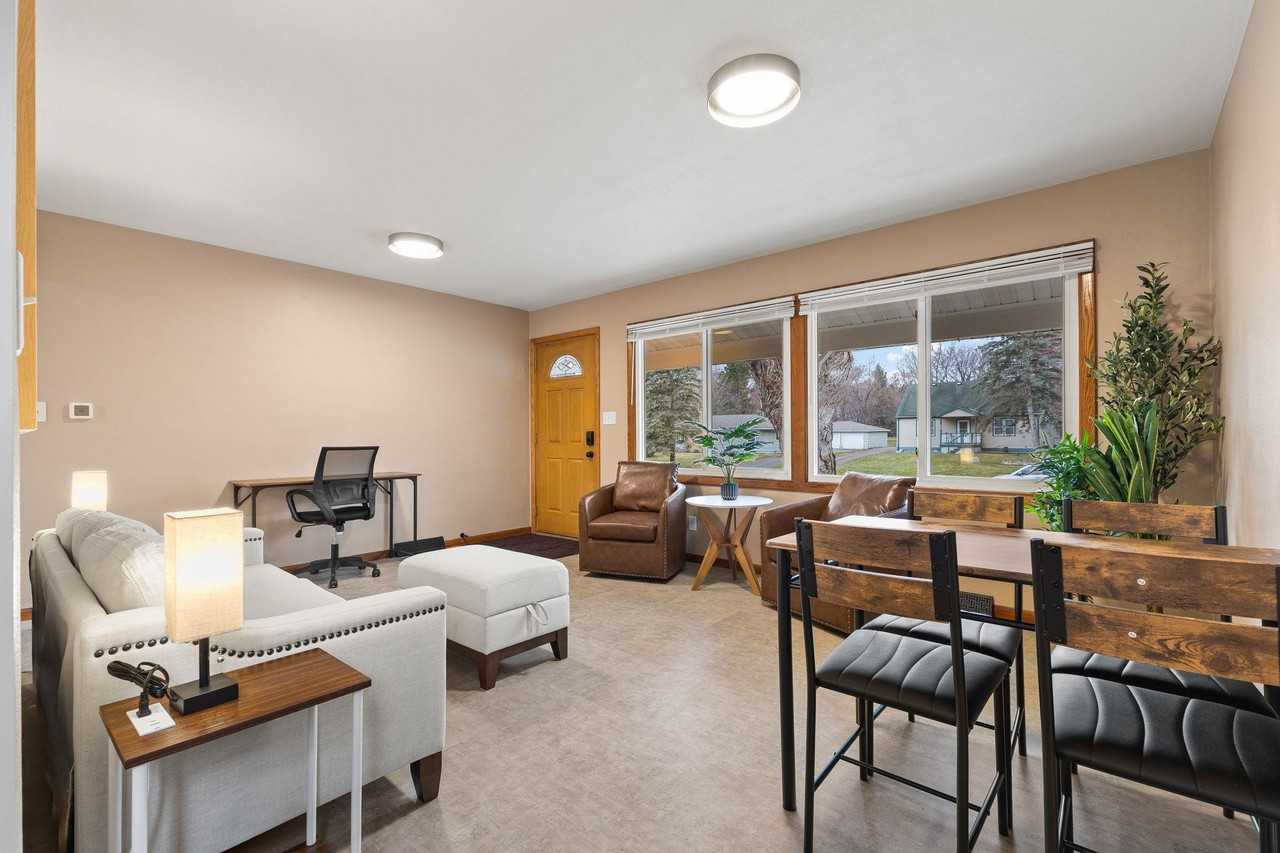 Highland Ave - Photo 4 of 16