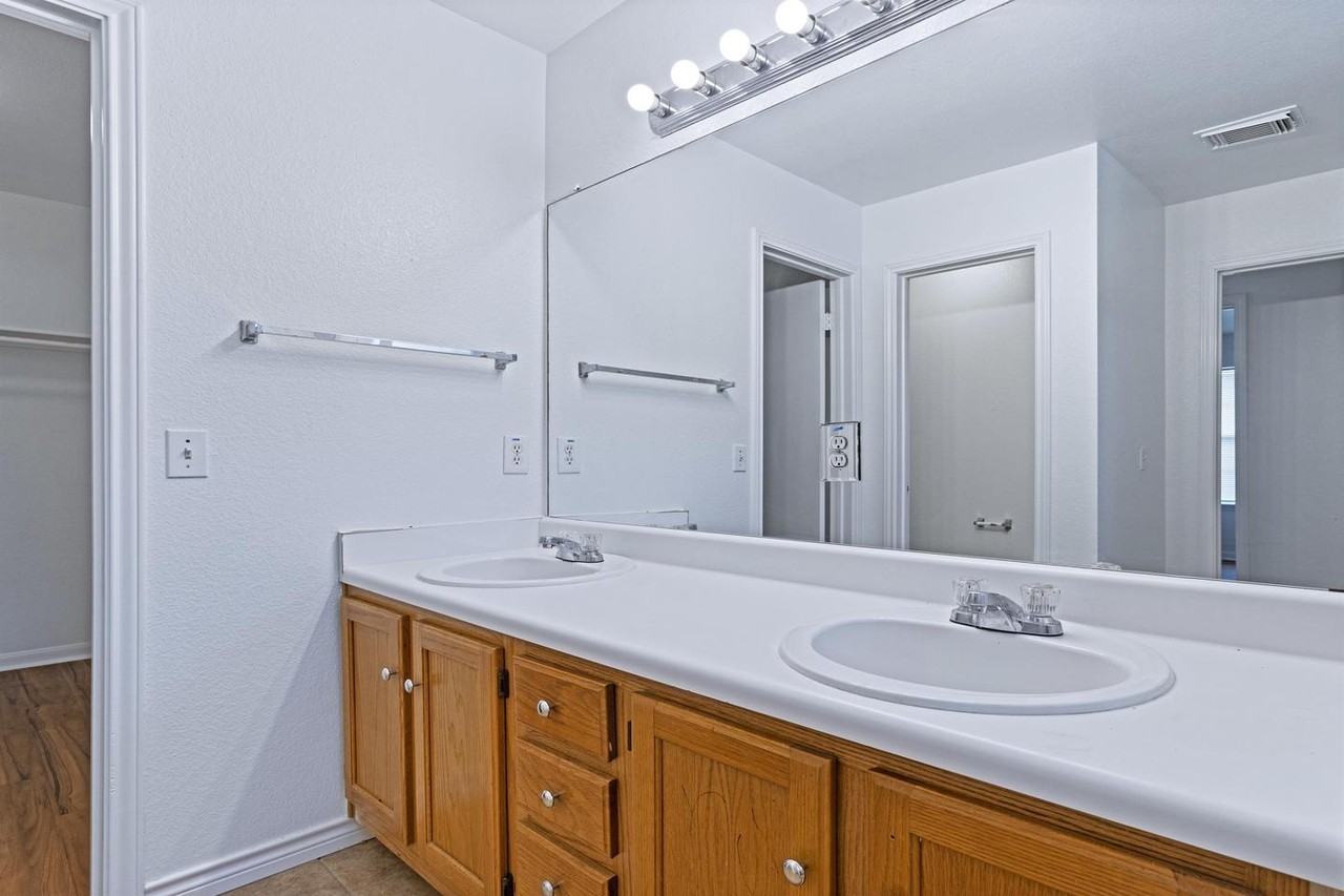 Forbsdale Dr - Photo 5 of 12