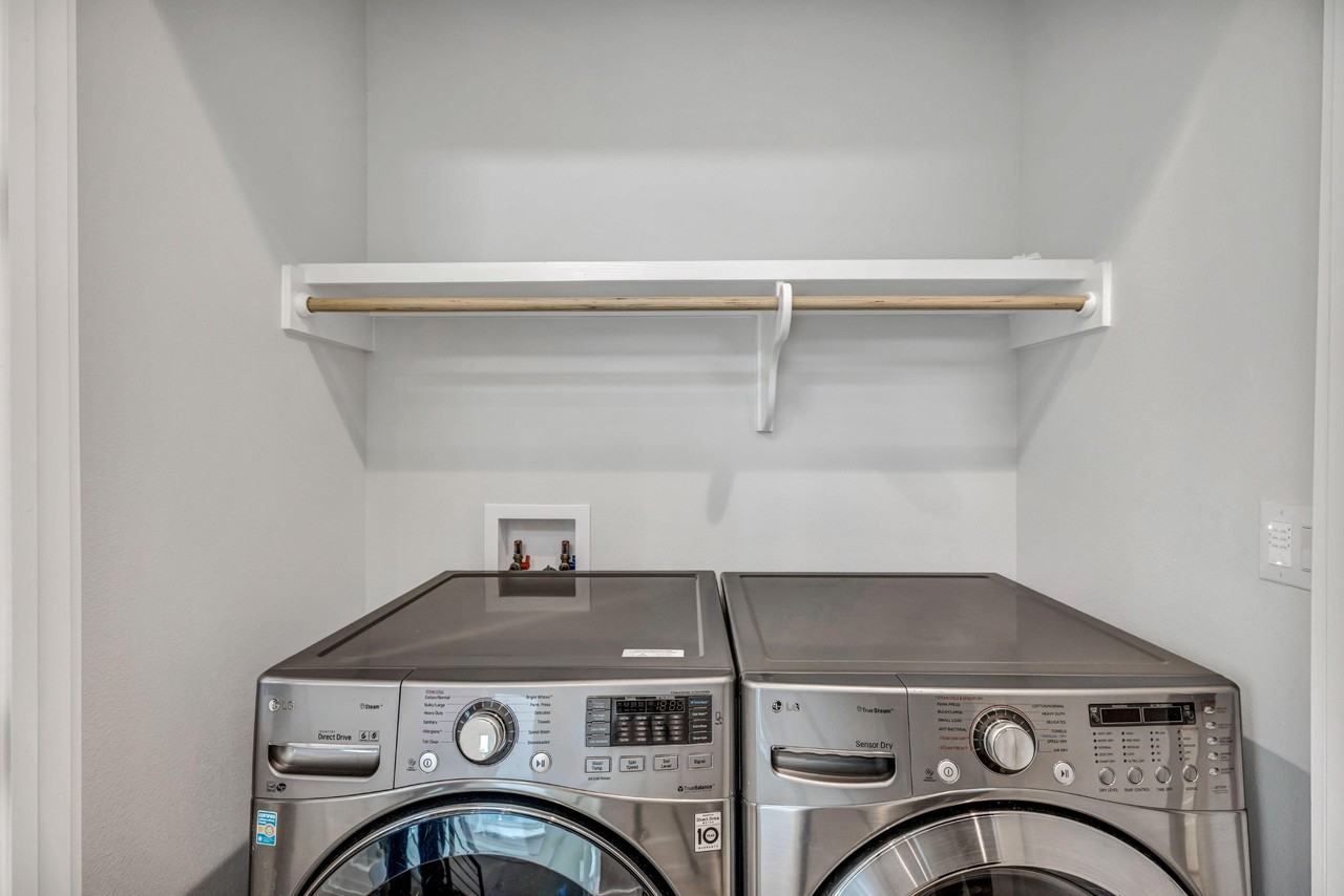 Oak Springs Dr - Photo 5 of 13