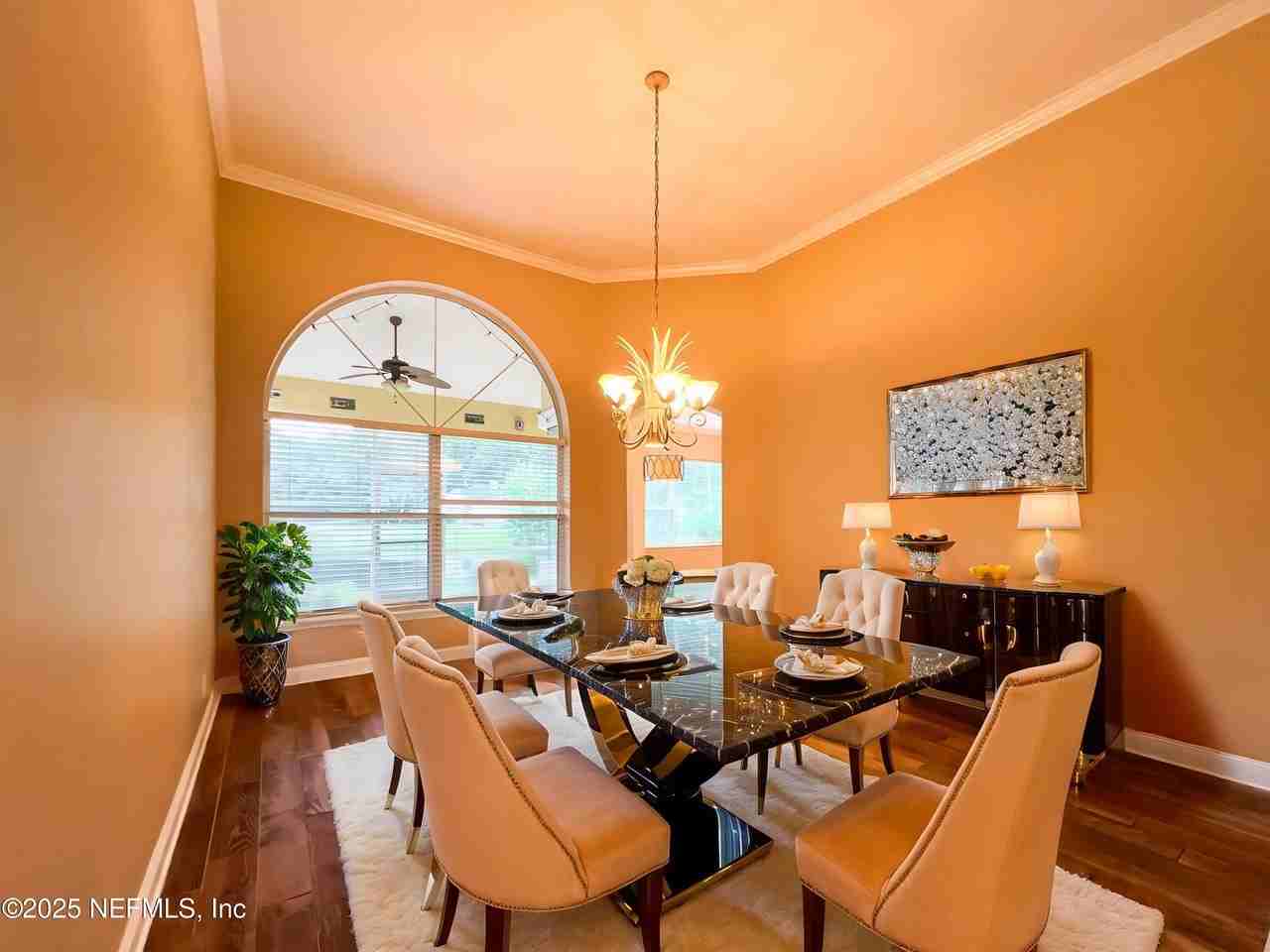 1704 Tall Tree Dr E - Photo 7 of 47