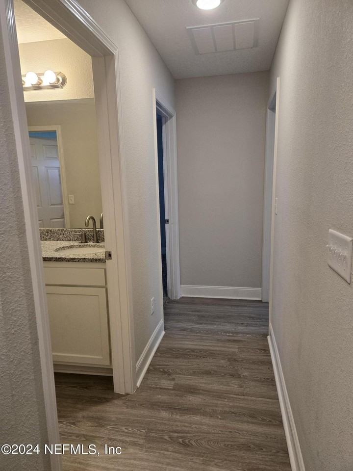 8516 April St - Photo 4 of 38