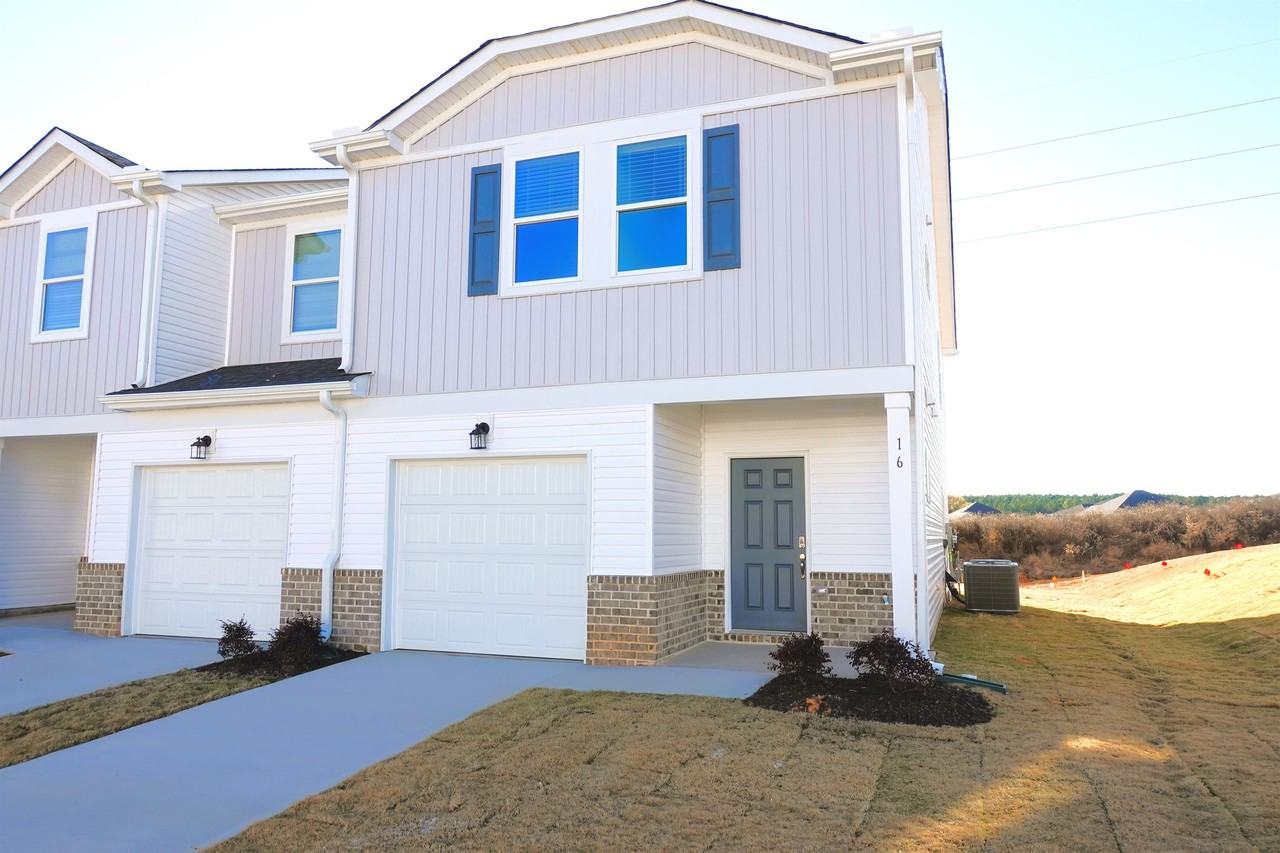 8 Rockshire Trl #1 - Photo 3 of 31