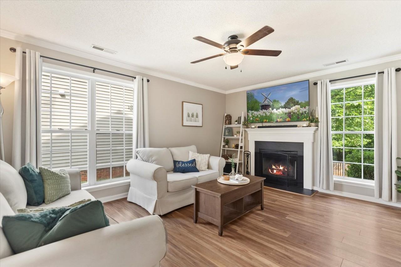 103 Valley Glen Ct #1 - Photo 5 of 40