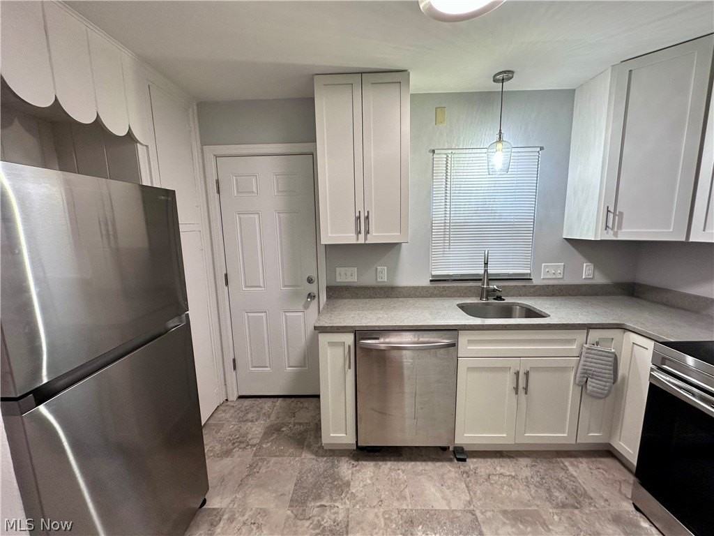 1093 N Main St - Photo 2 of 8