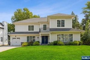 featured image of 24 Jefferson Ave