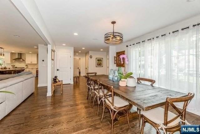 24 Jefferson Ave - Photo 3 of 25