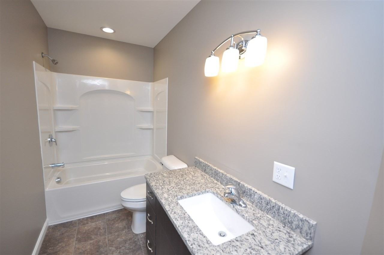 16 Central St #2B - Photo 5 of 22