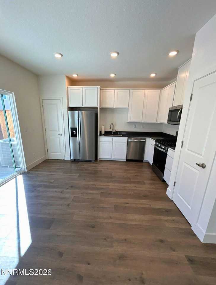 1933 Muscovite Dr - Photo 3 of 11