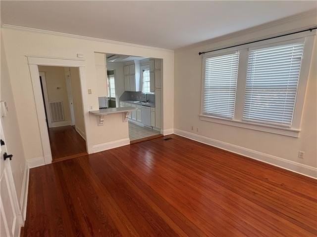 212 Grenadine St - Photo 6 of 16