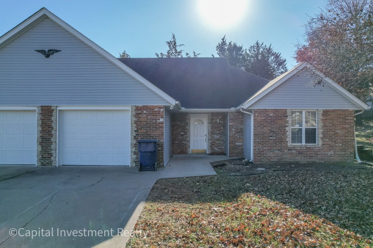 2513 Fox Bar Ter #A - Photo 2 of 34