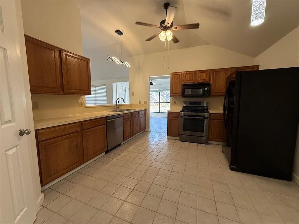 2009 Dena Dr - Photo 4 of 14