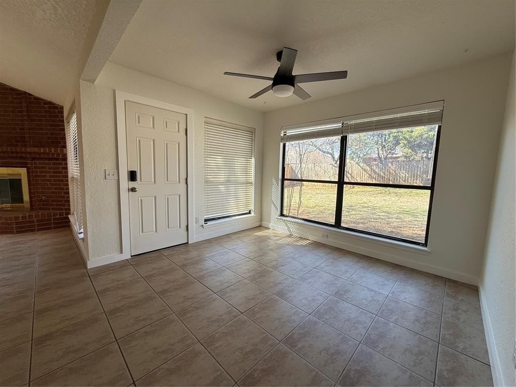 2009 Dena Dr - Photo 6 of 14