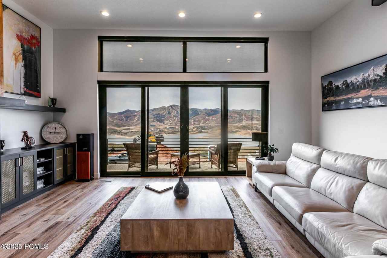 11332 N White Tail Ct - Photo 4 of 43