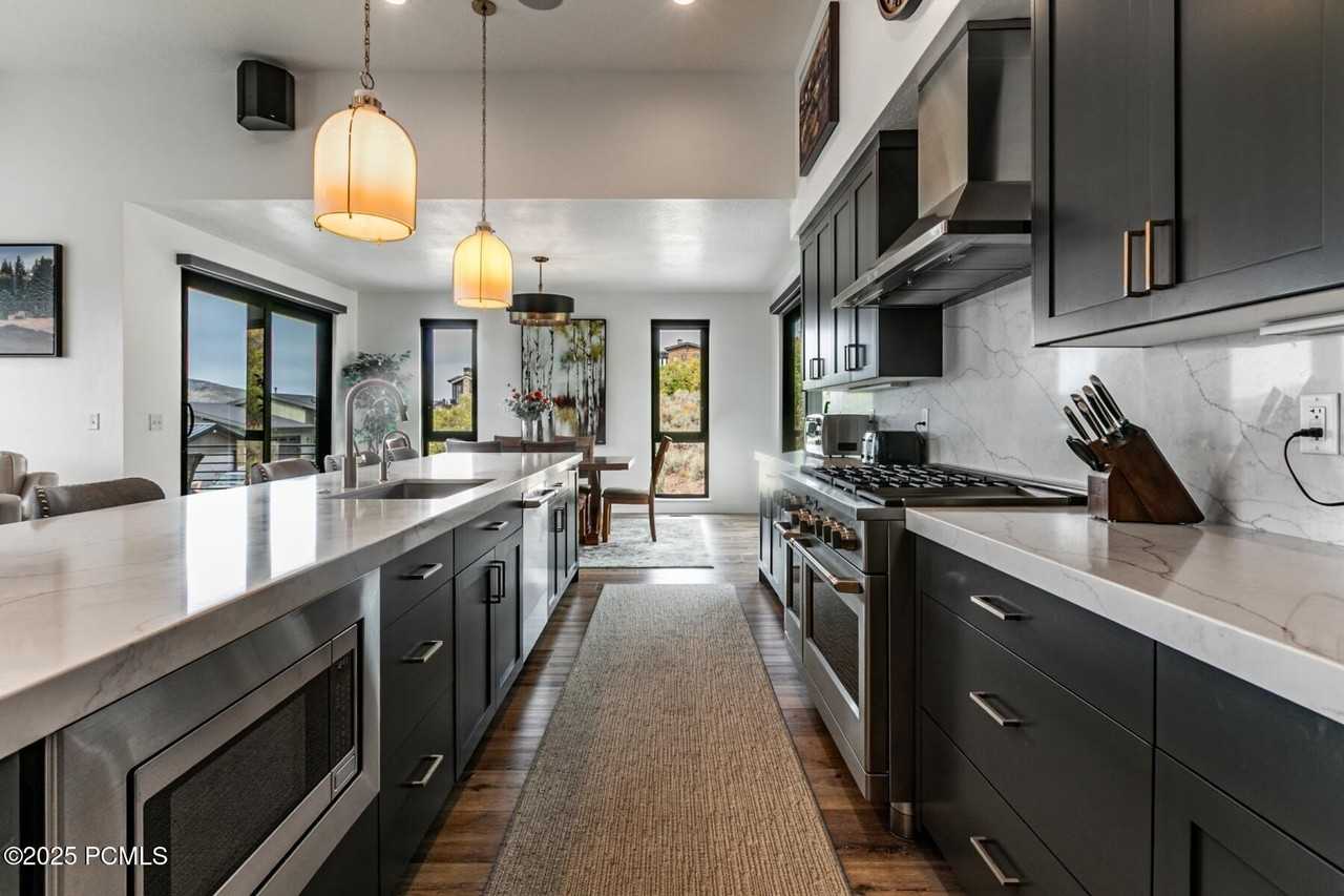 11332 N White Tail Ct - Photo 7 of 43