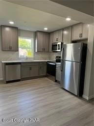 665 Sipos Dr - Photo 4 of 19