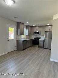 665 Sipos Dr - Photo 5 of 19