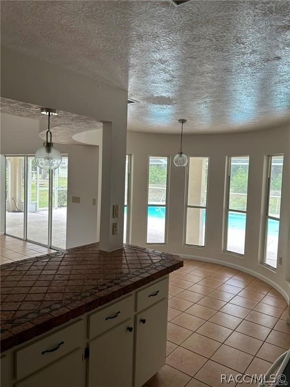 2620 E Newhaven St - Photo 3 of 17