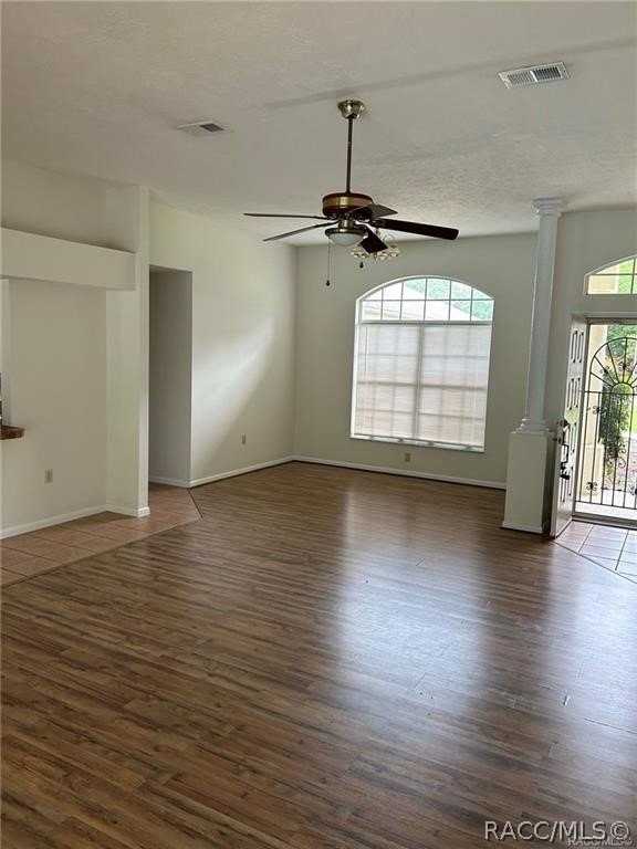 2620 E Newhaven St - Photo 6 of 17