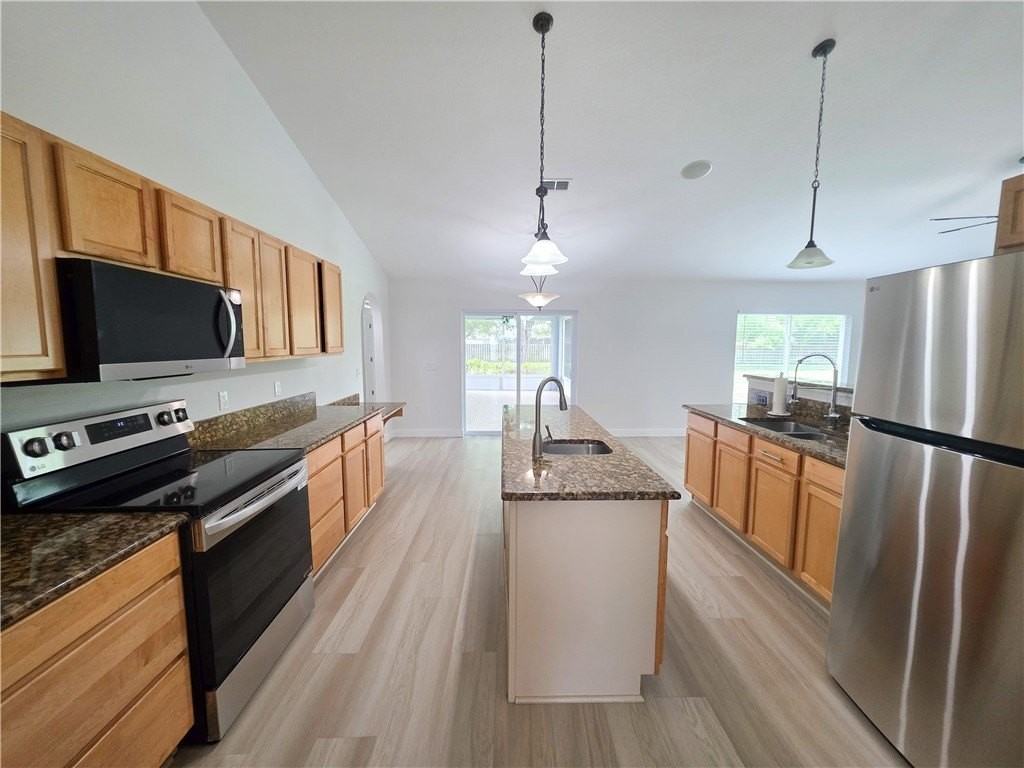 5230 Compass Pointe Cir - Photo 6 of 36