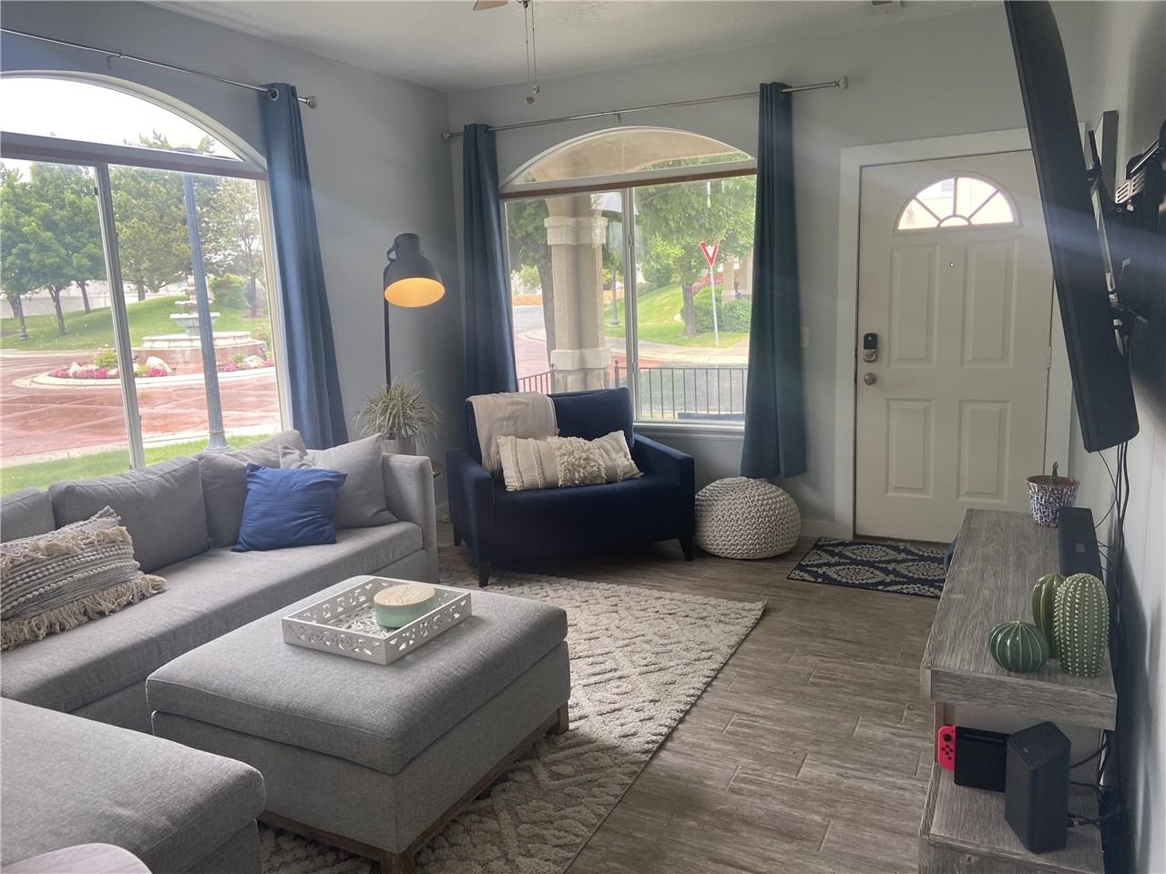 677 W Villa Bluff Dr - Photo 3 of 32