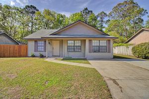 featured image of 1384 Forest Lake Dr #1