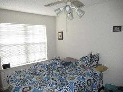 1738 Utah Ave - Photo 3 of 8