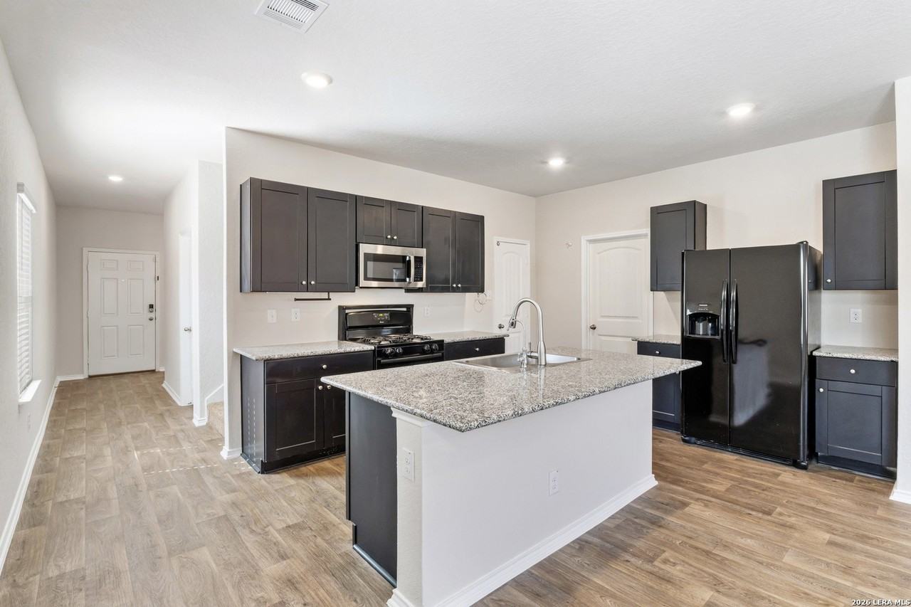 3362 Stoney Knl - Photo 3 of 20