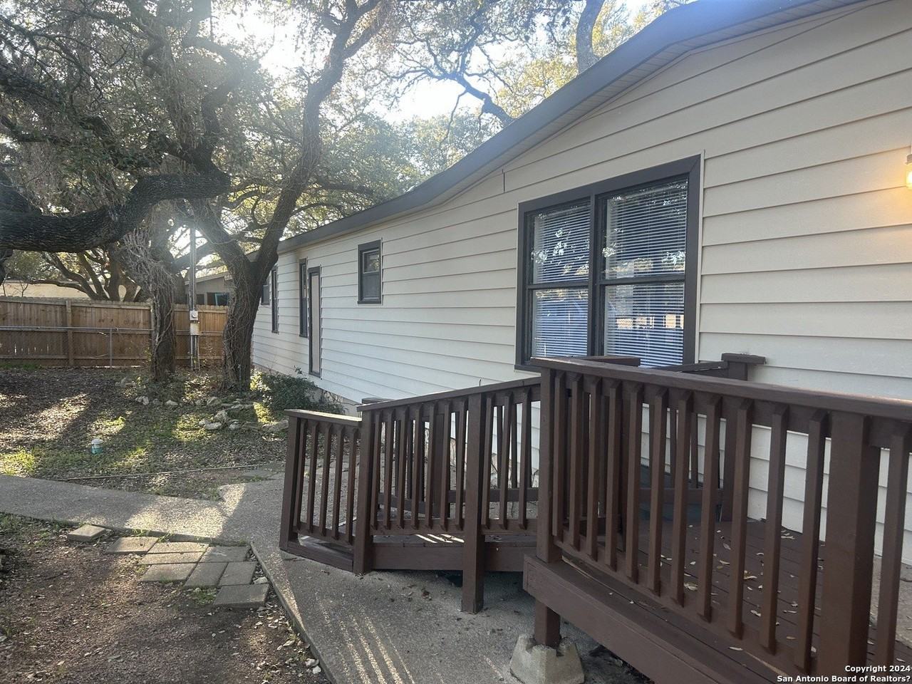 24815 Aue Rd - Photo 5 of 22