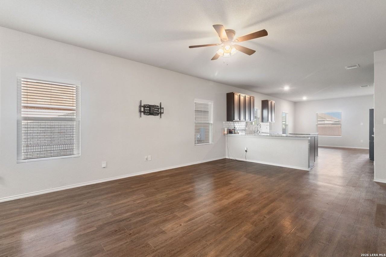 13550 Lily Ln - Photo 4 of 20