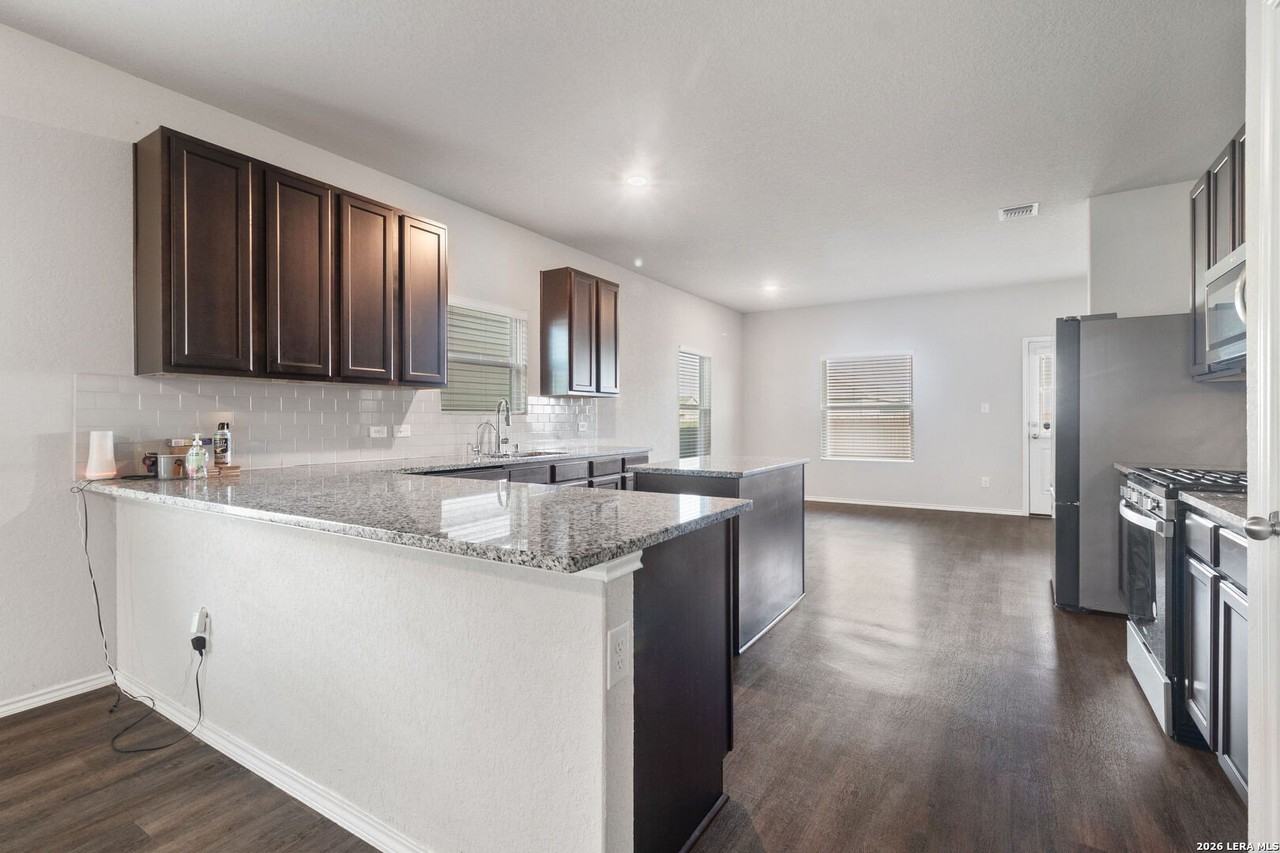 13550 Lily Ln - Photo 6 of 20