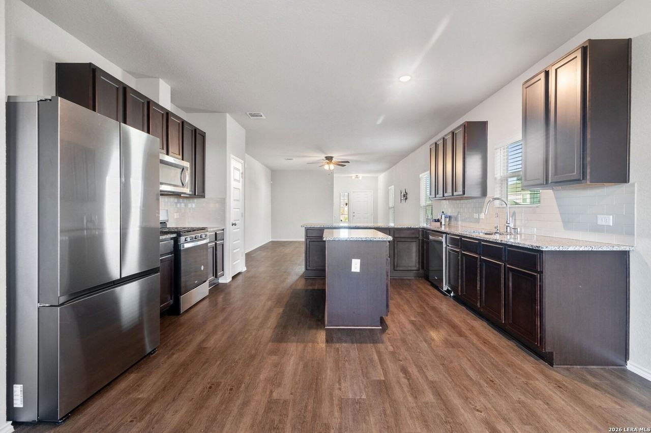 13550 Lily Ln - Photo 7 of 20