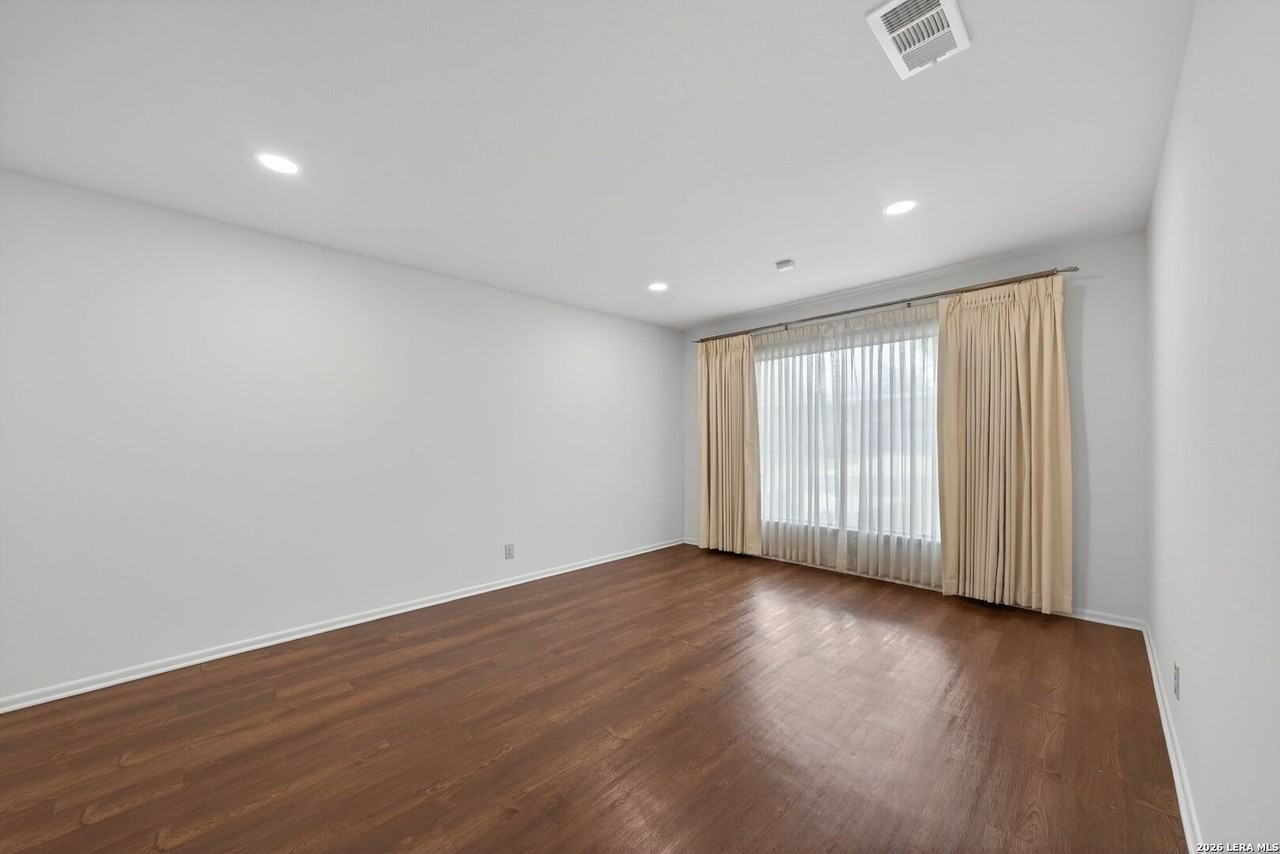 11611 Veradero Dr - Photo 6 of 34