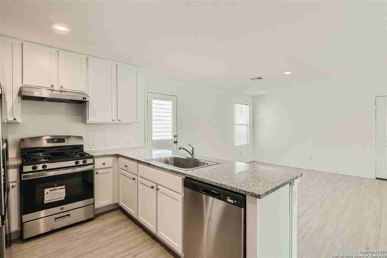 13922 Wool Park - Photo 5 of 11