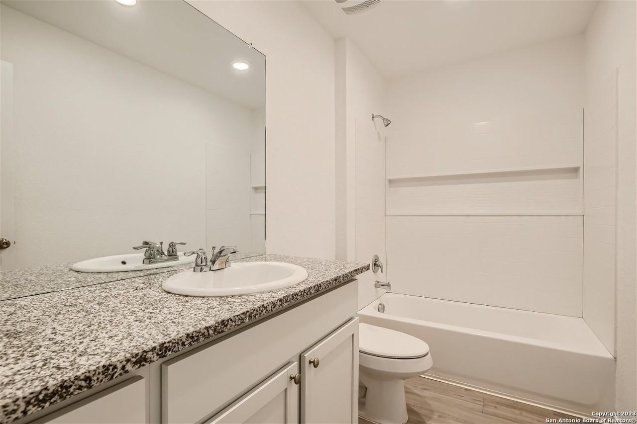 13922 Wool Park - Photo 7 of 11