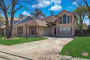 featured image of 6422 Lochglen