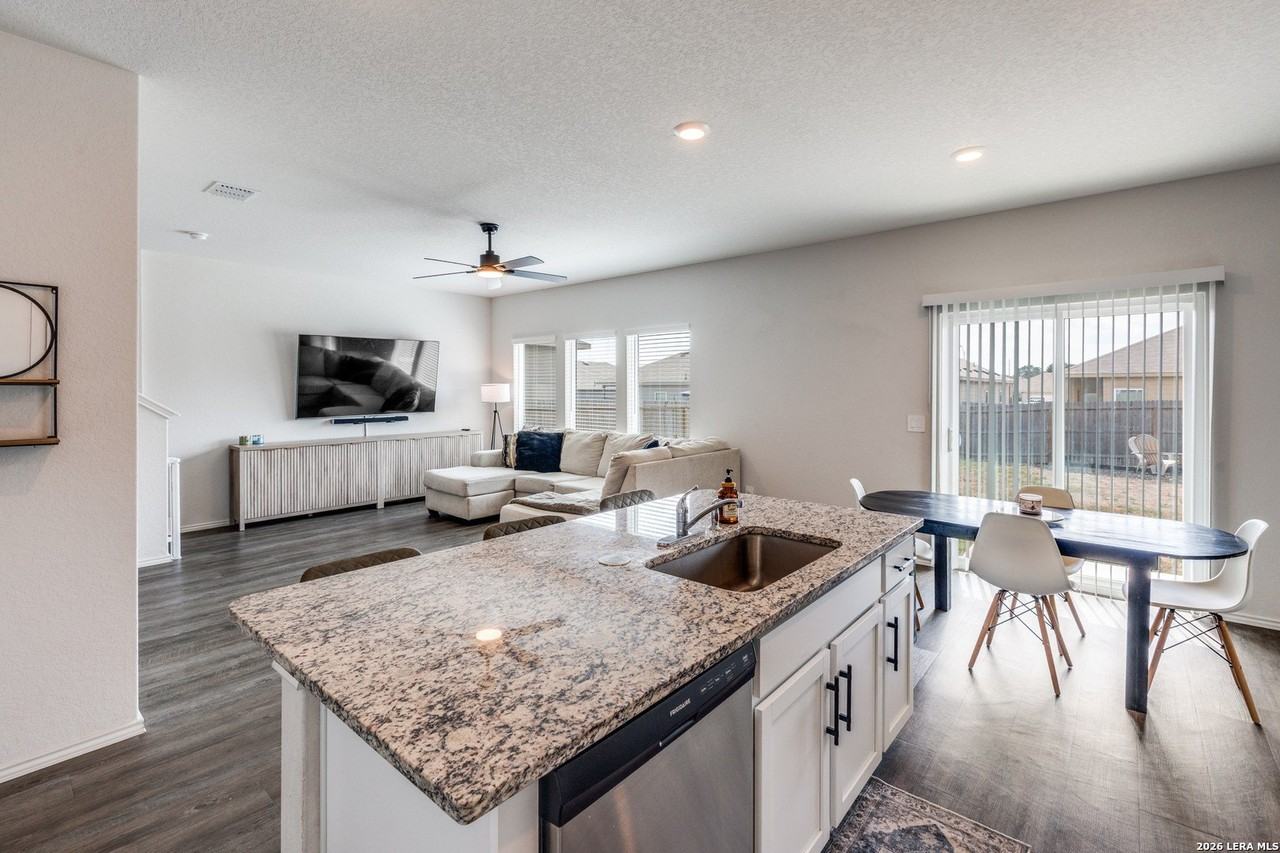 1144 Whitney Way Ln - Photo 5 of 12