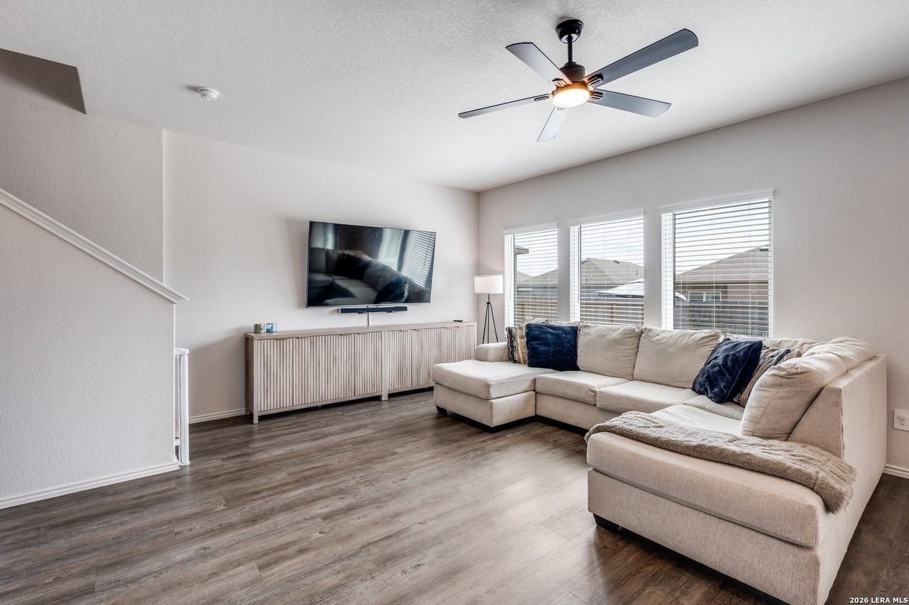 1144 Whitney Way Ln - Photo 6 of 12