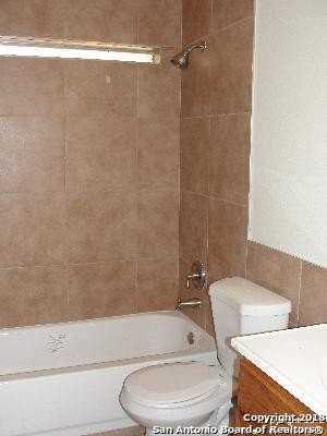 4710 Oakfield Way - Photo 7 of 10