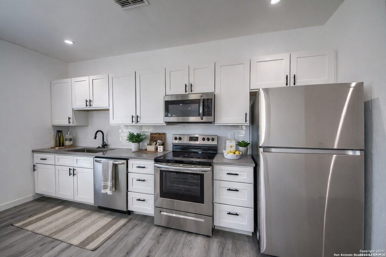 2066 Dry Crk - Photo 2 of 19