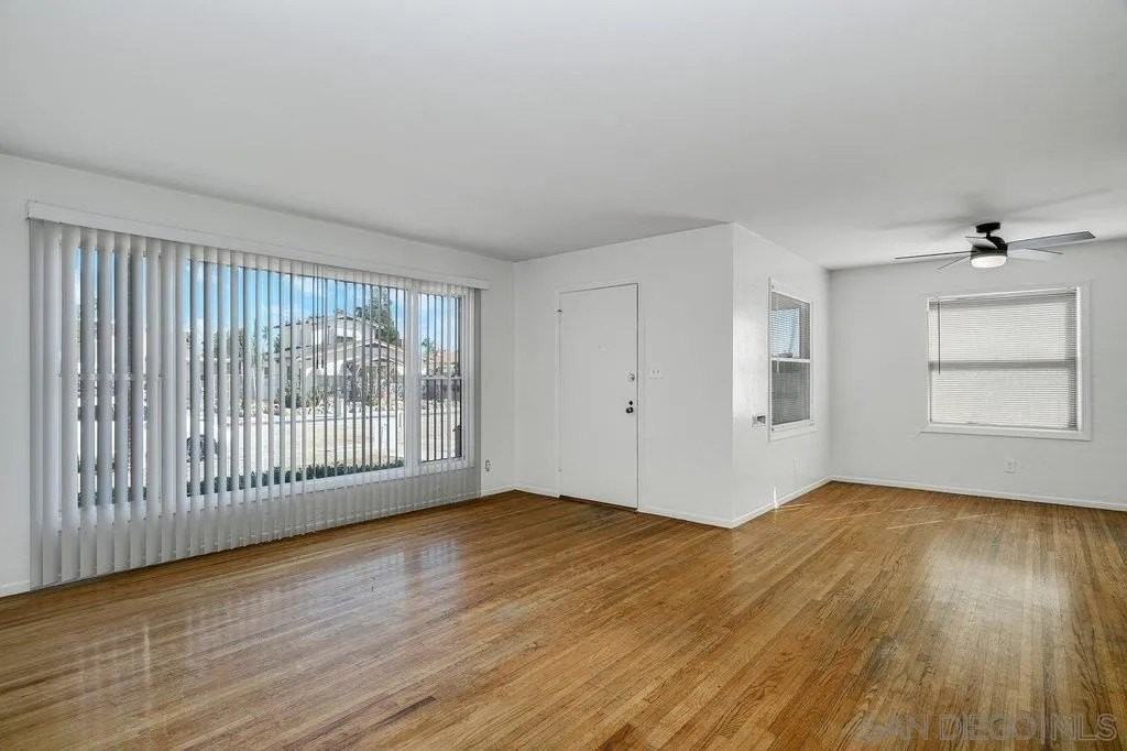 4518 52nd St - Photo 3 of 31