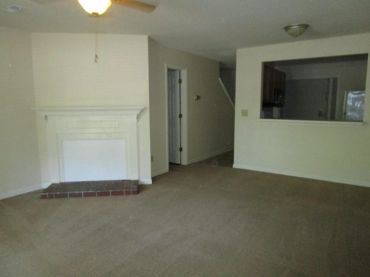 655 Archdale Dr Unit B - Photo 3 of 12