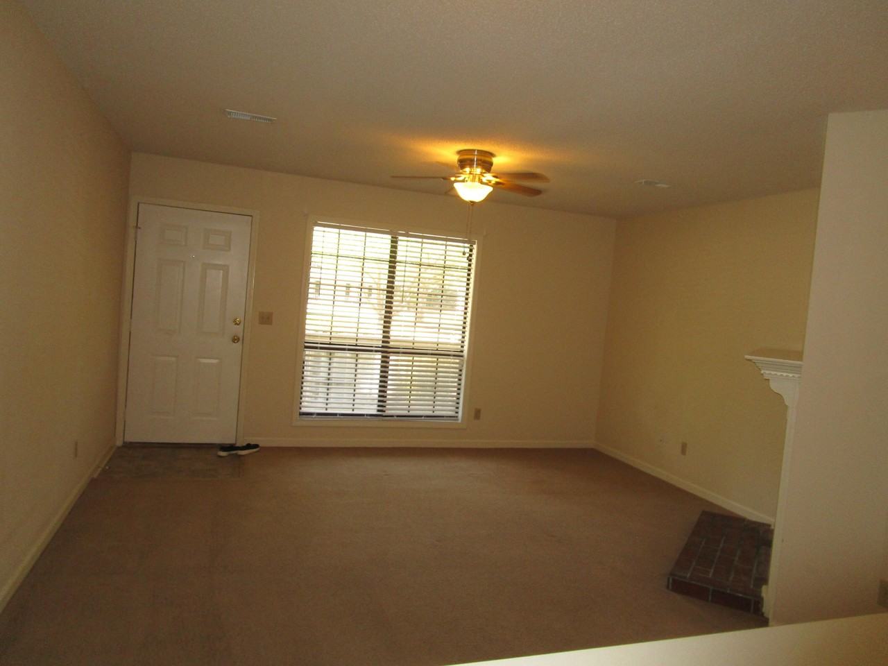 655 Archdale Dr Unit B - Photo 4 of 12