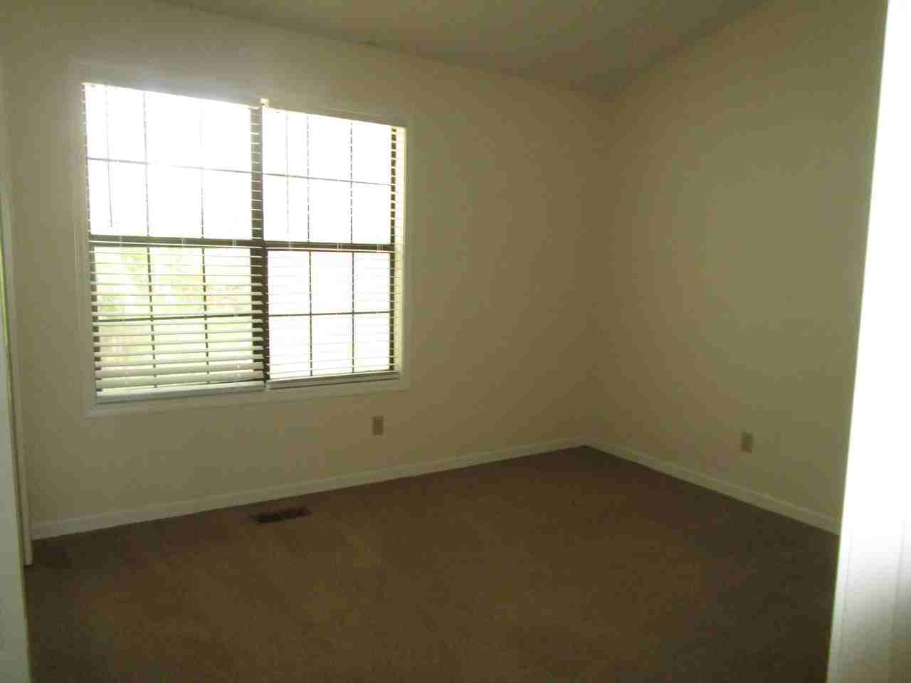 655 Archdale Dr Unit B - Photo 7 of 12