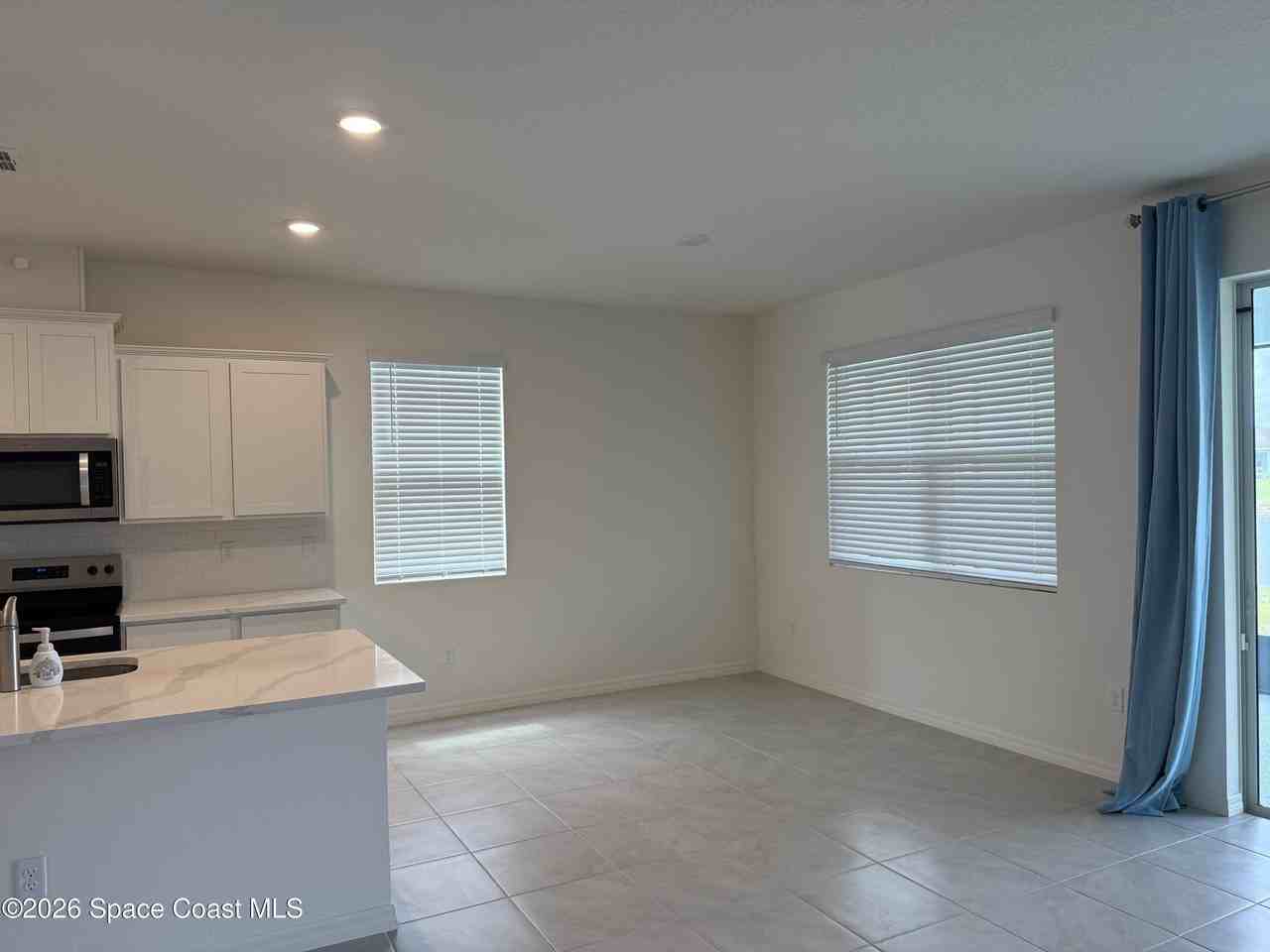 1566 Criswell Ln Se - Photo 6 of 15