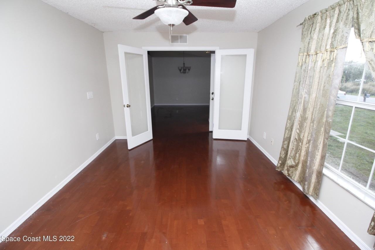 3291 San Jose Ave Se - Photo 3 of 16