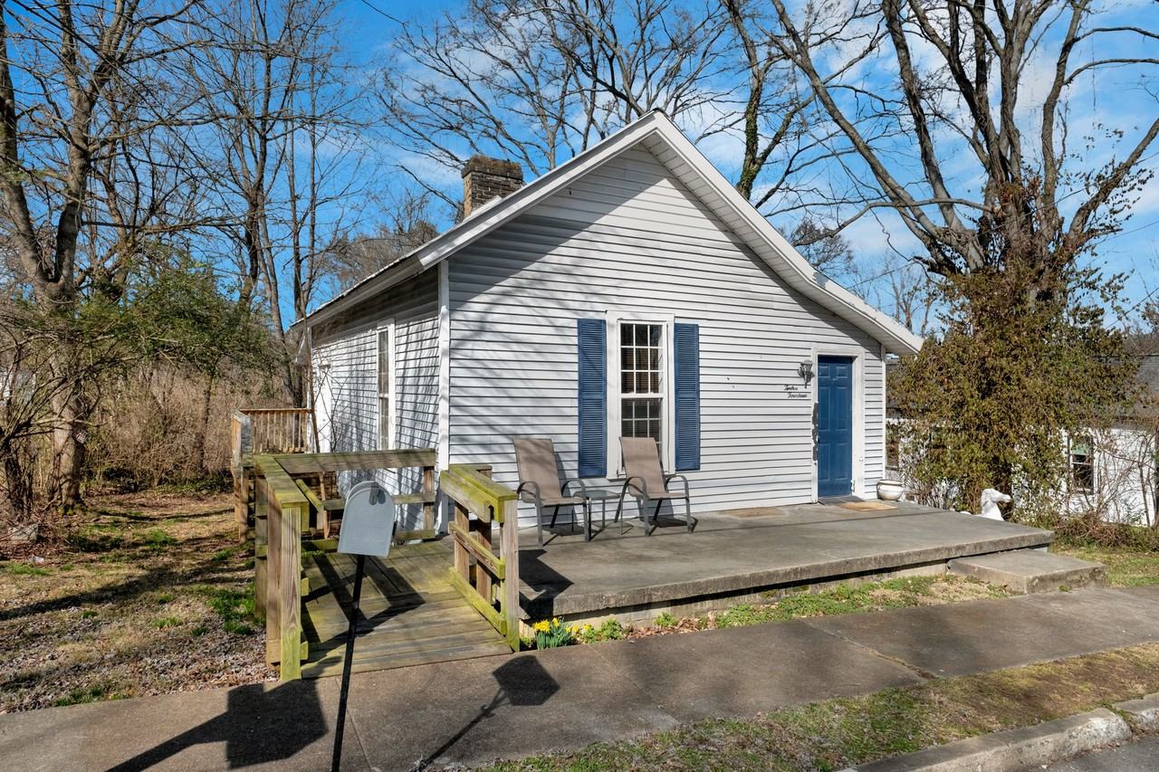 1214 School St #1 - Photo 2 of 16