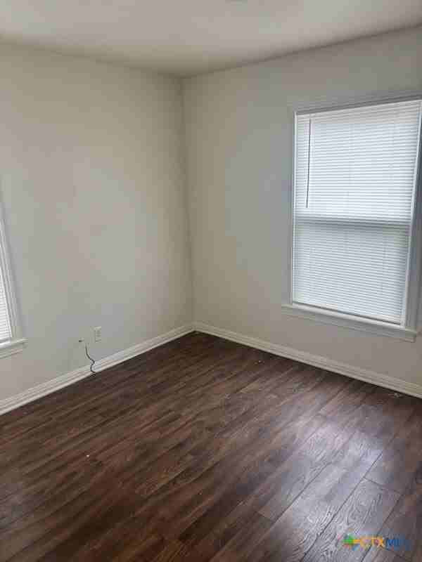 1206 Middleton St - Photo 5 of 6